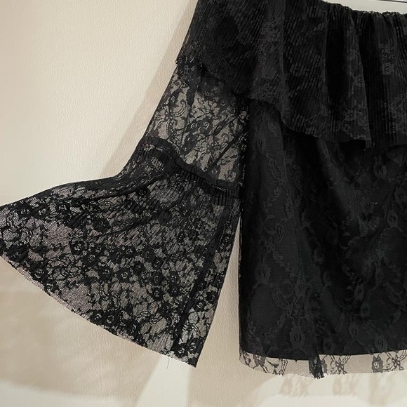 Black Off-shoulder Top - Picture 4 of 6